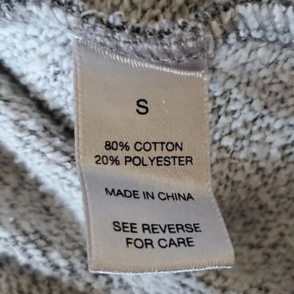 Gray Distressed Hoodie Hooded Sweatshirt Facile BKE Woman's Women's Size Small - Picture 9 of 11